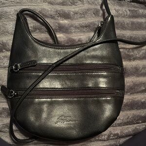 Stone Mountain Accessories Black Crossbody Bag